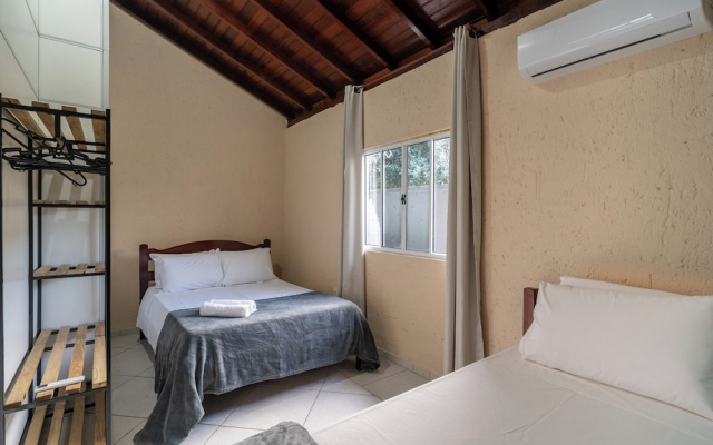 2-br House w/ Barbecue in Rio Tavares Mja0060