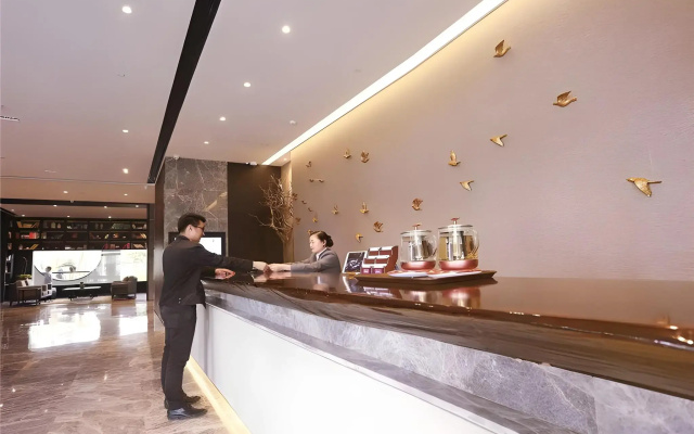 Linyi Binghe Avenue Yitel
