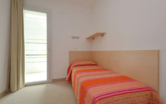 Inviting Seven Guests Apartment Near the Beach