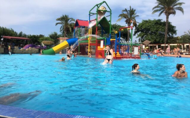 Sunny Holiday Apartment