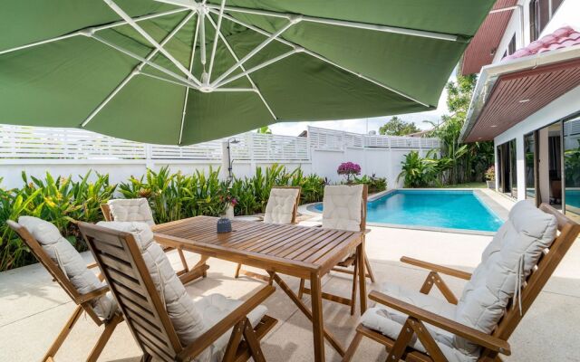 Tropical 3BR Pool Villa Amaya in Kamala