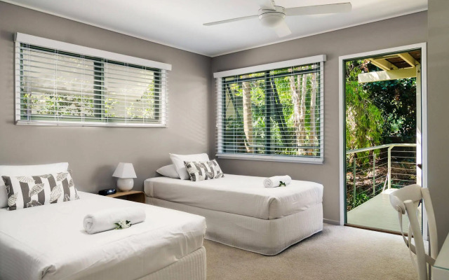 The Retreat Beach Houses