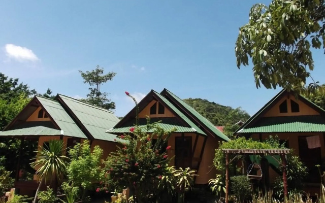 Sandee Bungalows
