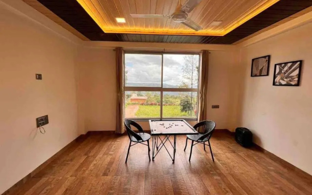 West Valley Villa Casa East