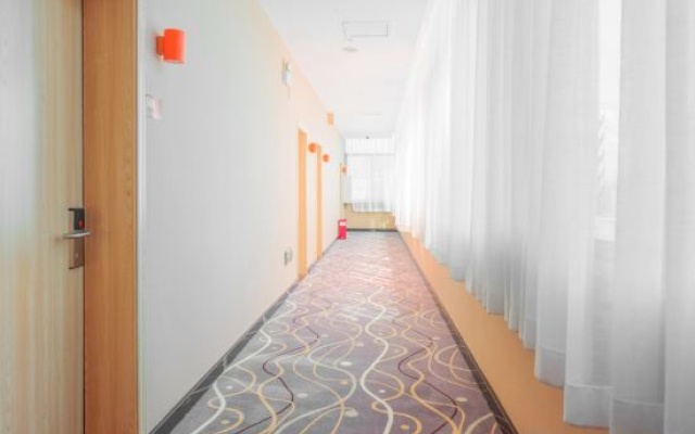 7 Days Premium Hotel (Lincang Bus Station City No.1 Middle School Branch) – Hotel Rooms – Lincang