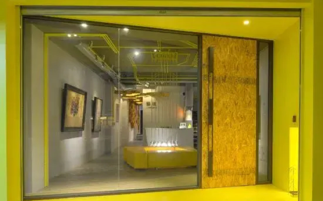 Artzone Hostel