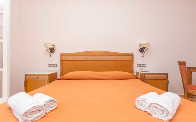 Pyrgos Beach Studios