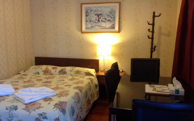 Cascades Motor Lodge