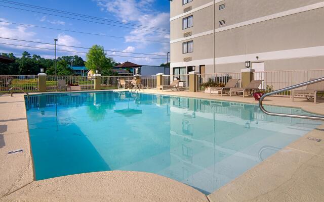 Spark by Hilton Biloxi Ocean Springs