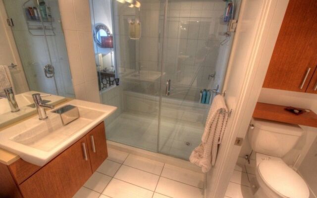 Luxury Downtown Water Front Condo offered by Short Term Stays