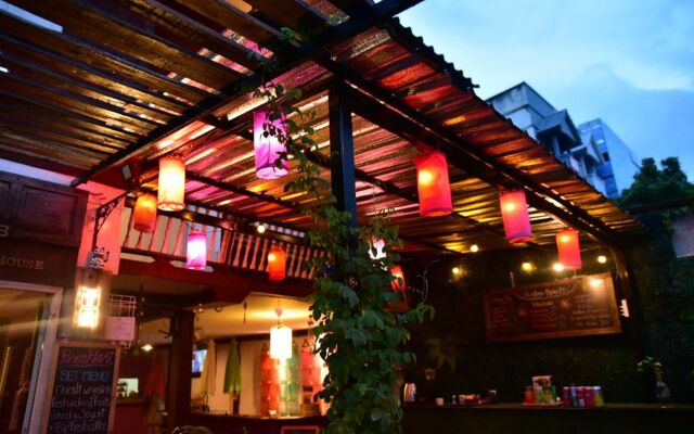 Paapu House