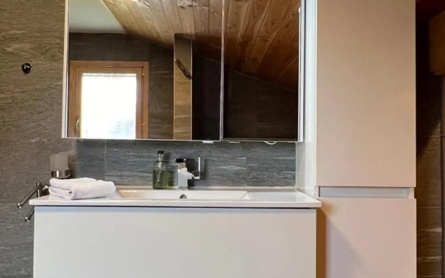 Cozy Apartment With Stunning View