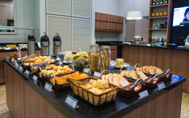 Hotel Continental Business