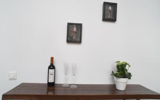 Little Yard Studios & Apartments #2