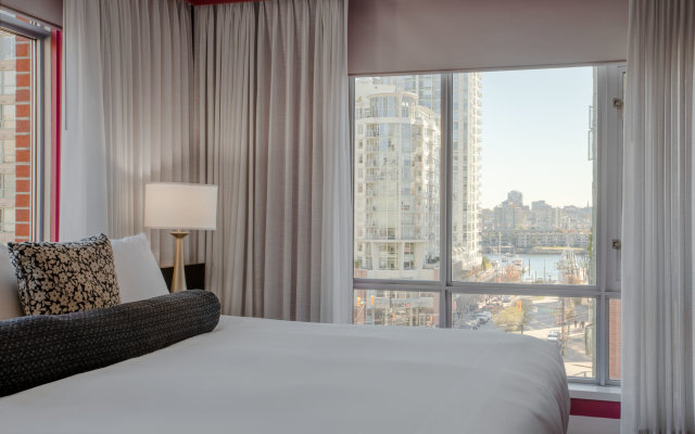 OPUS Hotel Vancouver