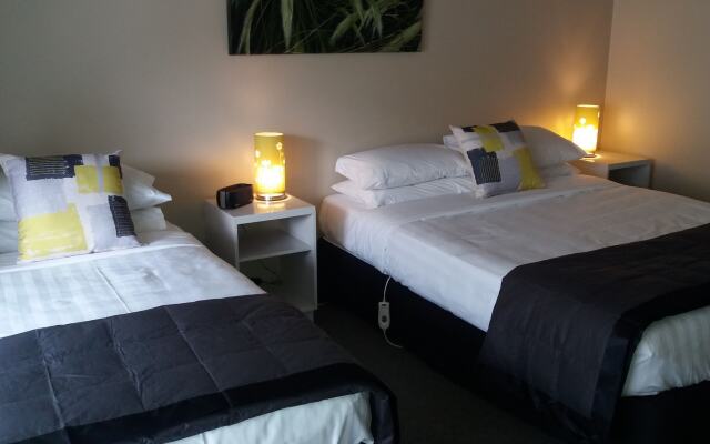 Settlers Motor Lodge