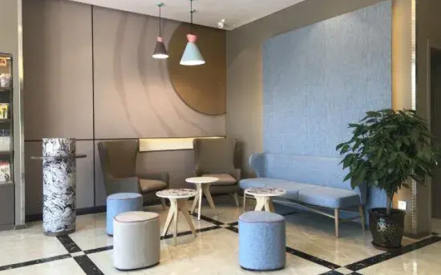 Homeinn(Urumqi Midongbei Road Wu Petrochemical)