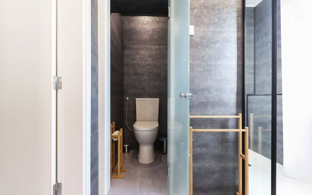 Rato Design With Terrace By Homing
