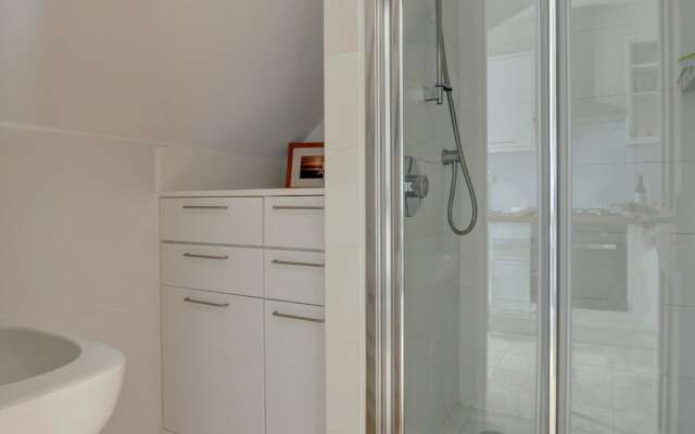 Spacious Holiday Home in Woolacombe Near Sea