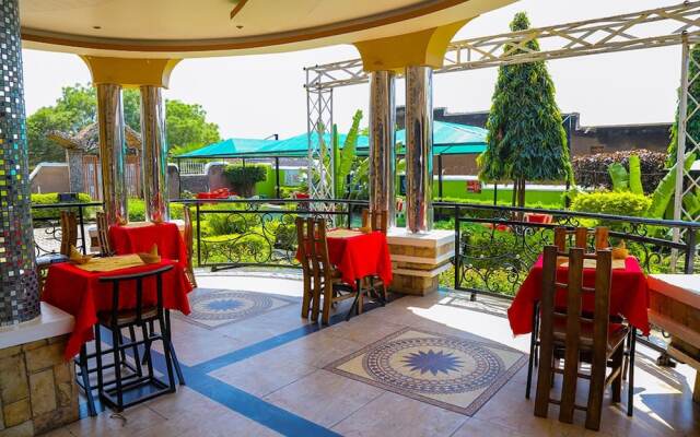 Kamwe Kamwe Hotel & Spa