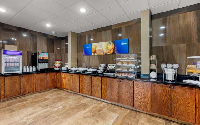 Comfort Suites West Monroe near Ike Hamilton Expo Center