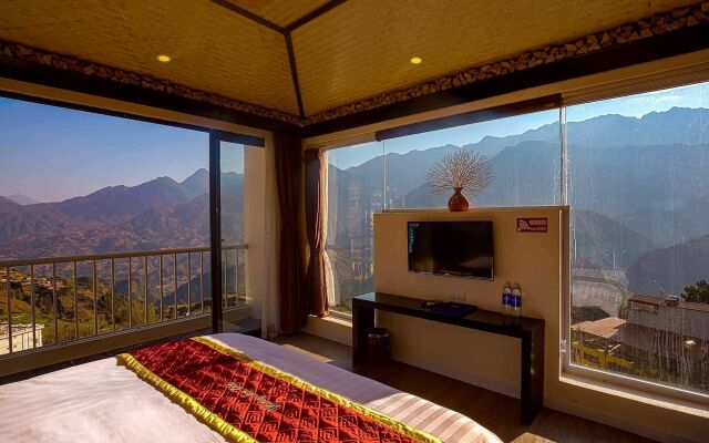 Phuong Nam Mountain View Hotel