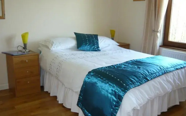 Lakeside Bed and Breakfast