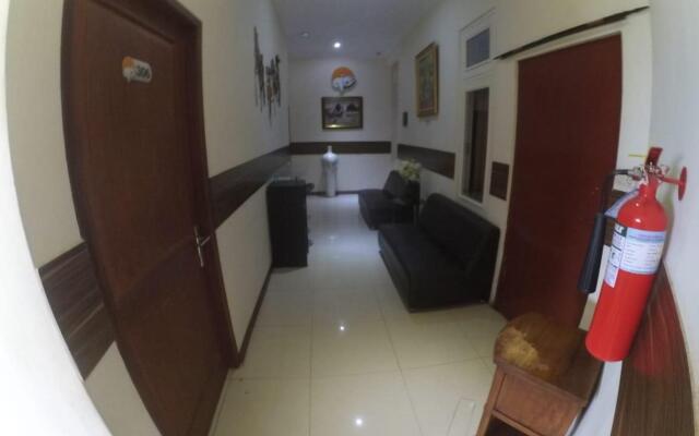 Cabin Hotel Sutomo