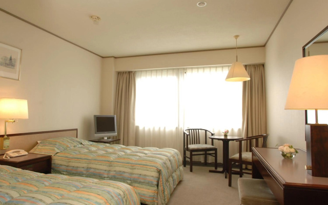 Grand Plaza Nakatsu Hotel – Guest Rooms – Nakatsu