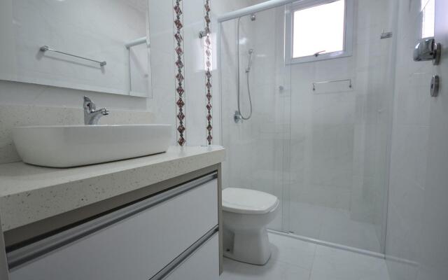 006 - Amplo 3 quartos com vista mar em Bombas