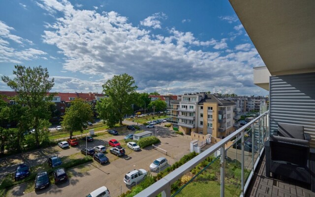Spacious Apartment by Renters