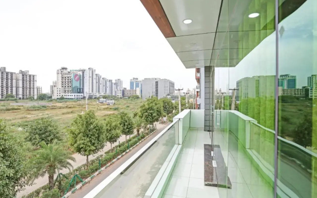 Oyo Flagship 700795 Pl Residency
