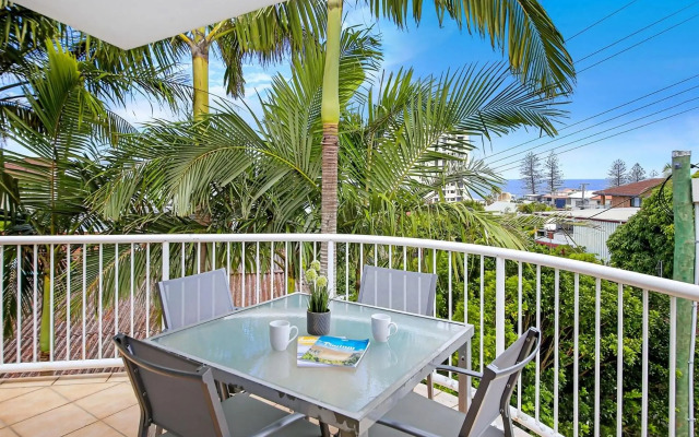 Unit 8 'Coolum Seaside', Coolum Beach