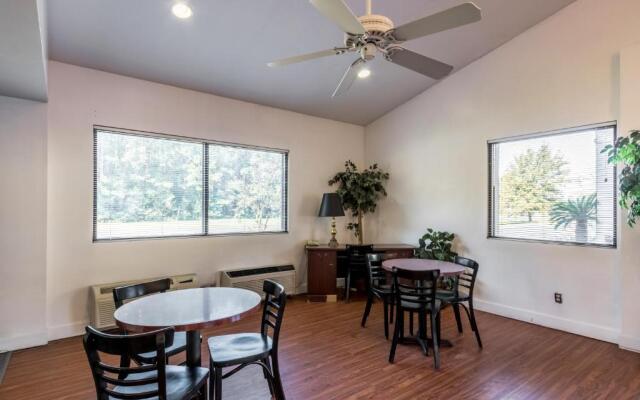 Motel 6 Pooler, GA - Savannah Airport