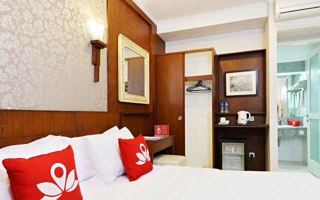 ZEN Rooms Cihampelas Otten