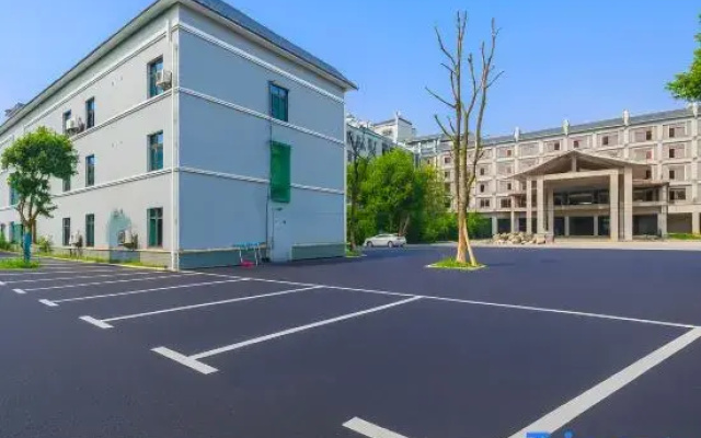 Yizhang Yiliu Town · Tanghu Wenquan Vacation Apartment