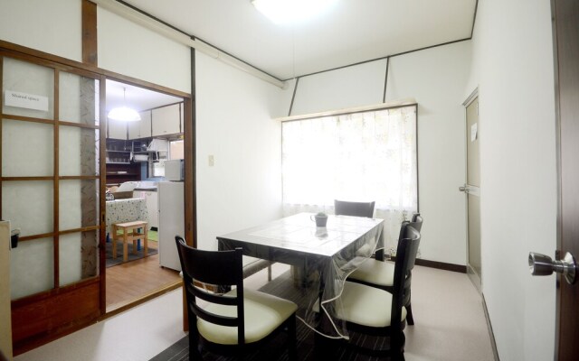 Samurai Apartment