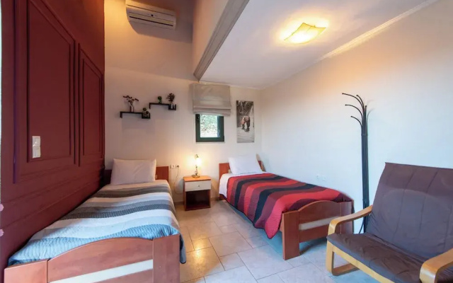 Villa Chloe With Private Pool