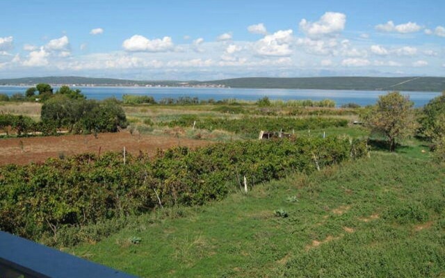 Miljenko - 100 m From the Beach - A2