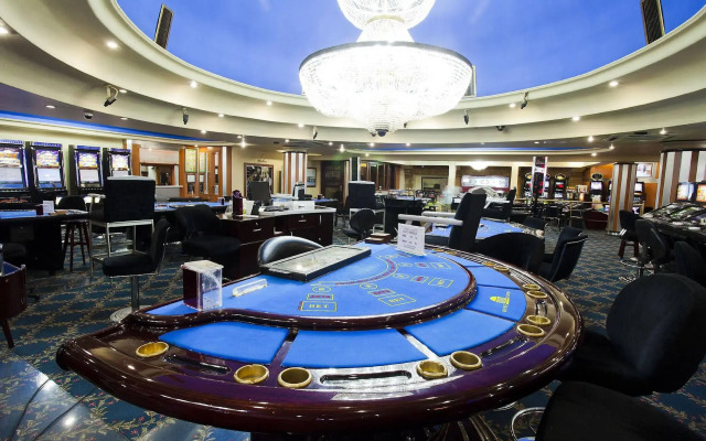 Dome Hotel
