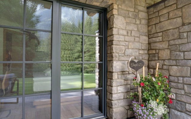 Luxurious Holiday Home With Sauna