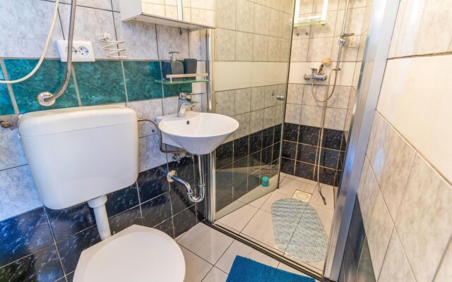 Beautiful Apartment in Bakar With Wifi and 1 Bedrooms