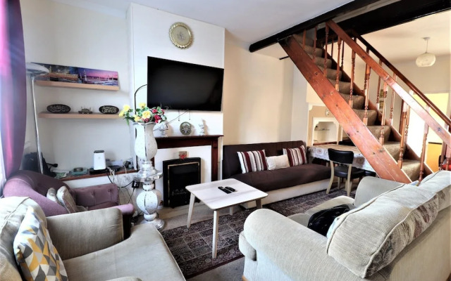 Wembley - Spacious House 3bed House
