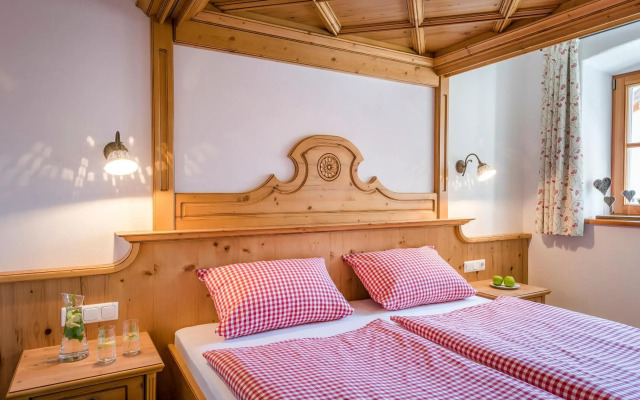 Beim Paulfischer - Eckbankerl