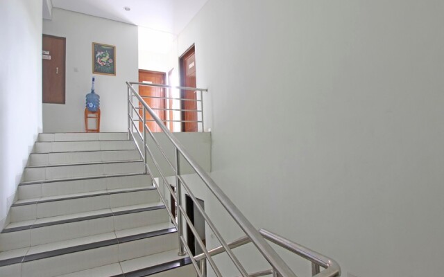 RedDoorz @ Turangga Sari
