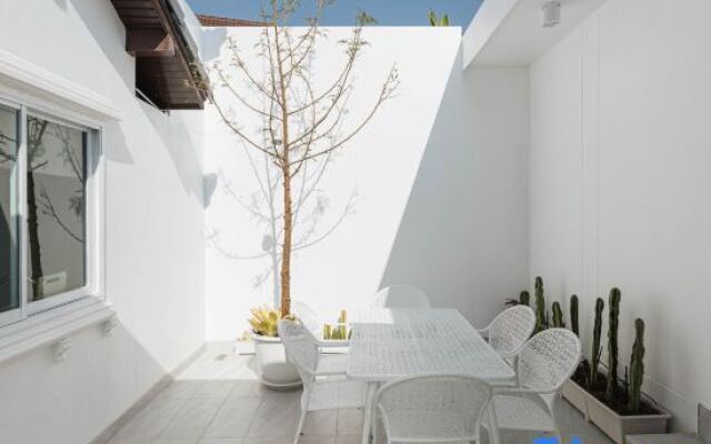 Zenzen Pool Villa