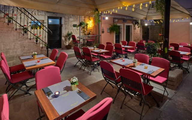 Piazza Heritage Hotel