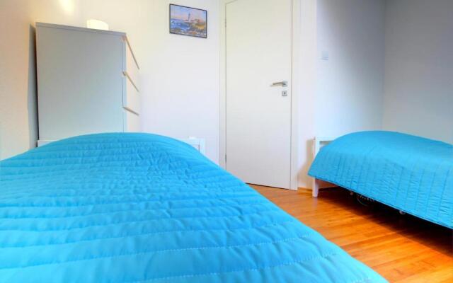 Beachfront Apartment. 2xAC & BIKES