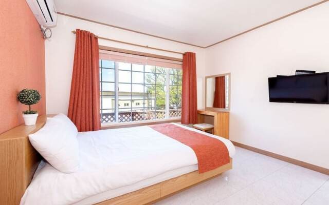 Yeosu Maison Blanche Pension