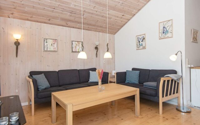 6 Person Holiday Home in Hemmet